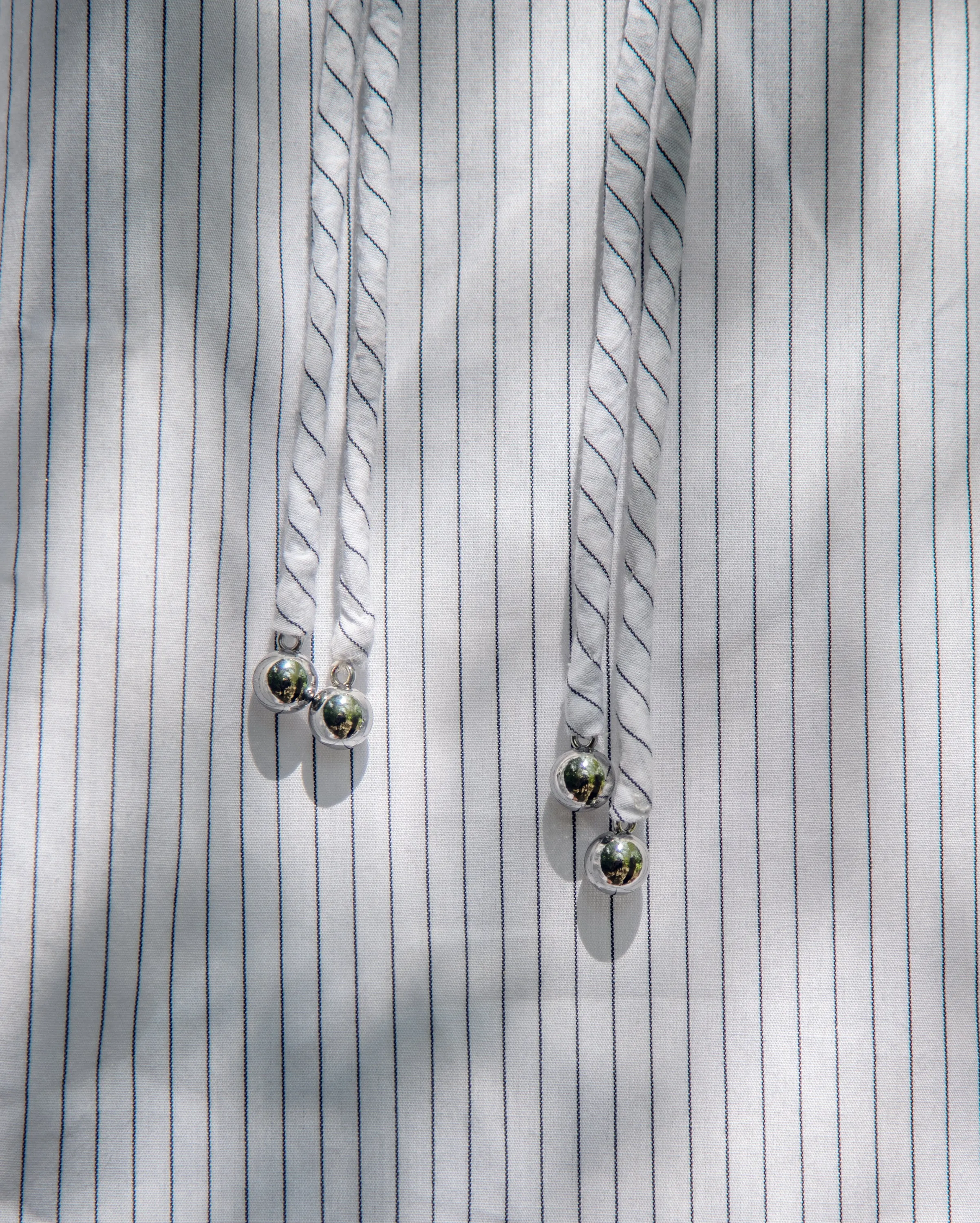 Samfu Pin (White Black Pinstripes)