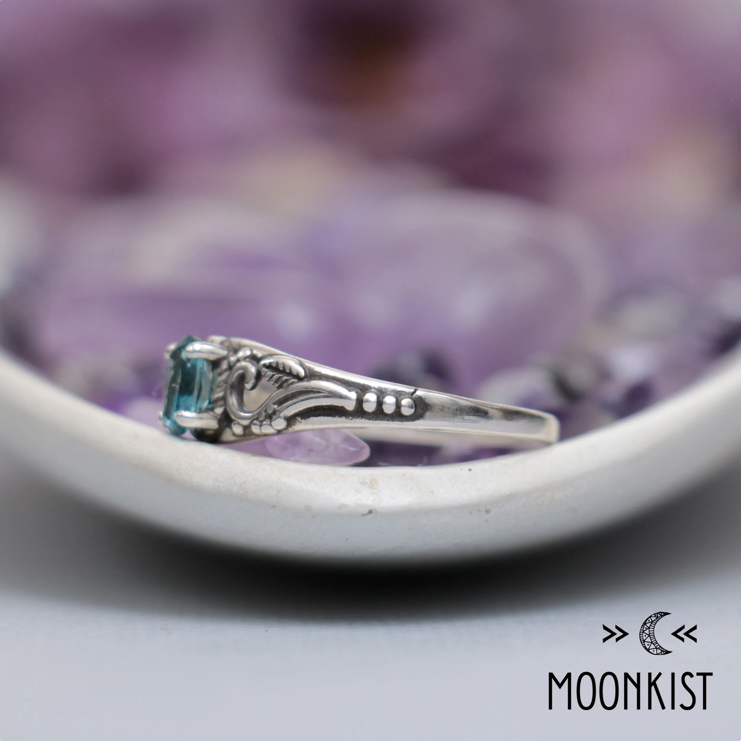 Twig Leaf Oval Wedding Ring for Women | Moonkist Designs