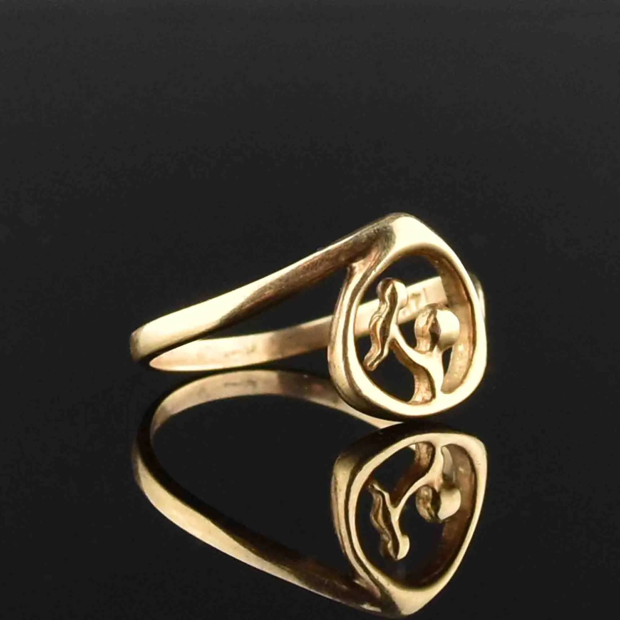 Vintage 14K Mother Baby Cutout Push Present Ring