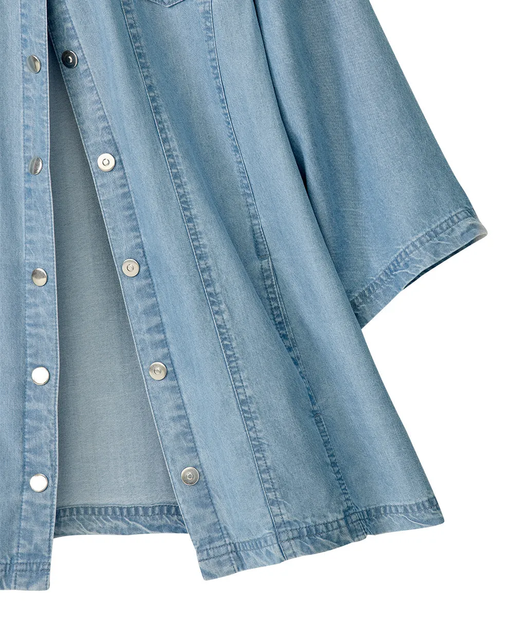 Women's Light Denim Jacket with Magnetic Closures